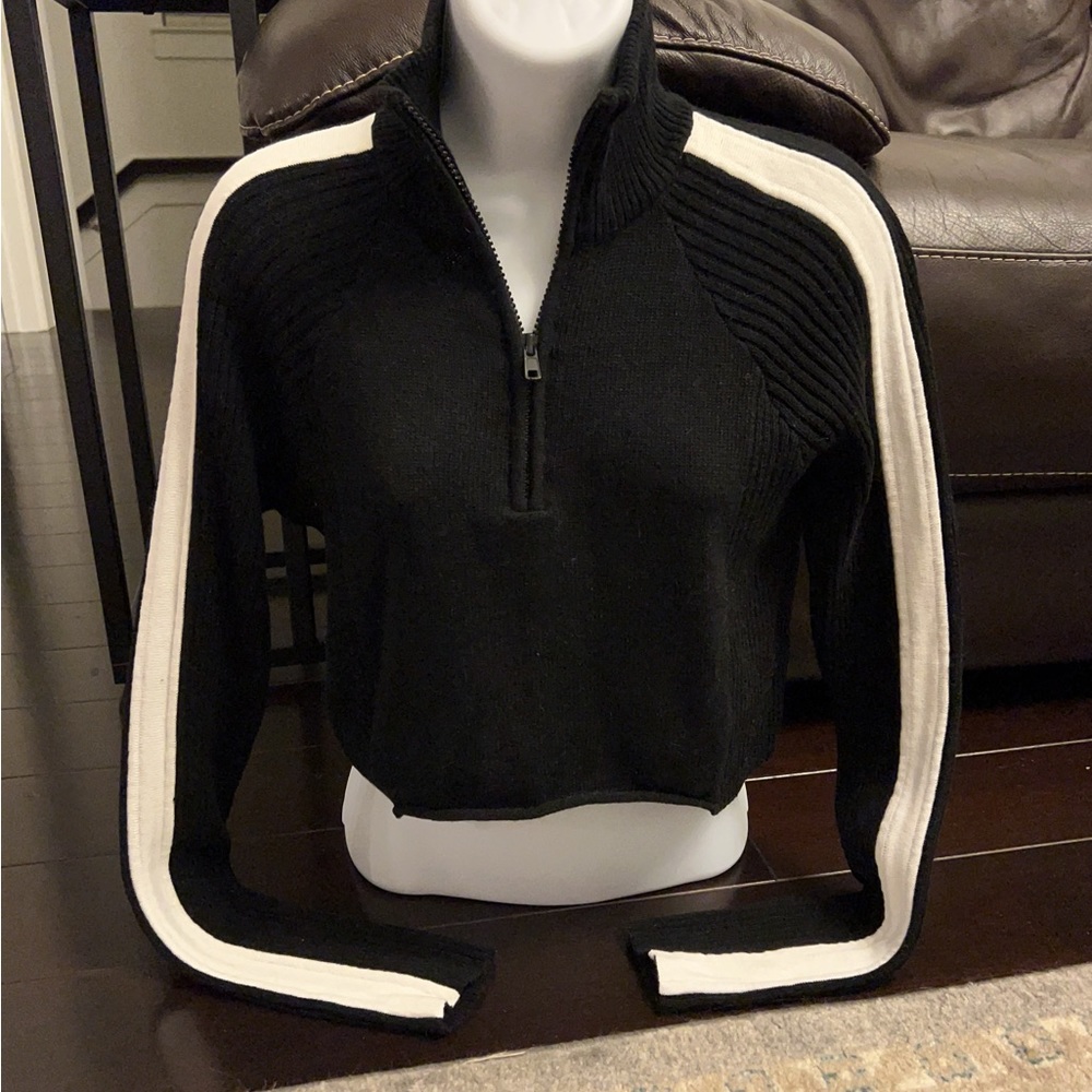 Brandy Melville Sweater